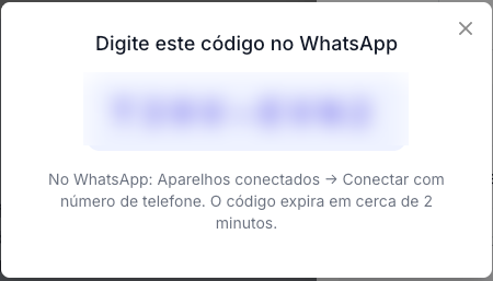 Tela do painel exibindo o código de 8 caracteres para digitar no WhatsApp